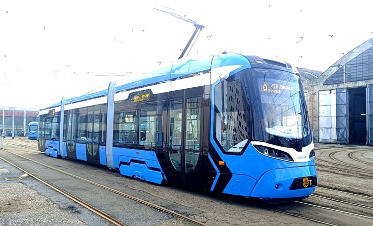 ZET-u isporučen prvi od dodatnih 20 naručenih novih tramvaja